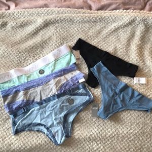 Bundle of aerie undies!